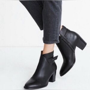Madewell The Kelci Leather English Saddle Ankle Boots